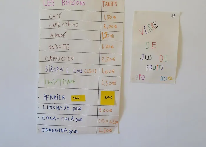 De La Petite Casserole Inn *