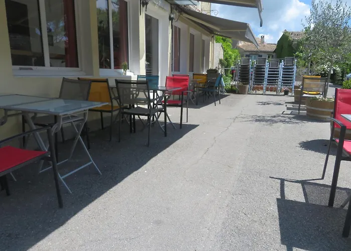 De La Petite Casserole Inn *